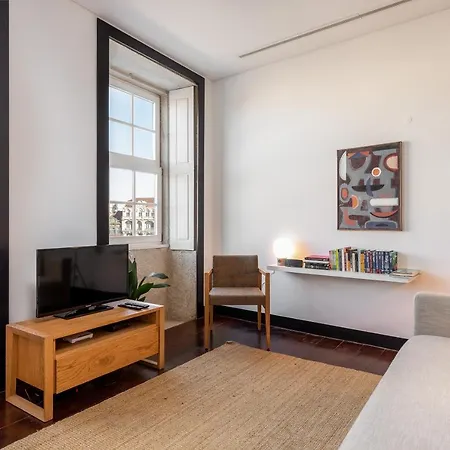 Apartamento Tripas-coração, Clérigos